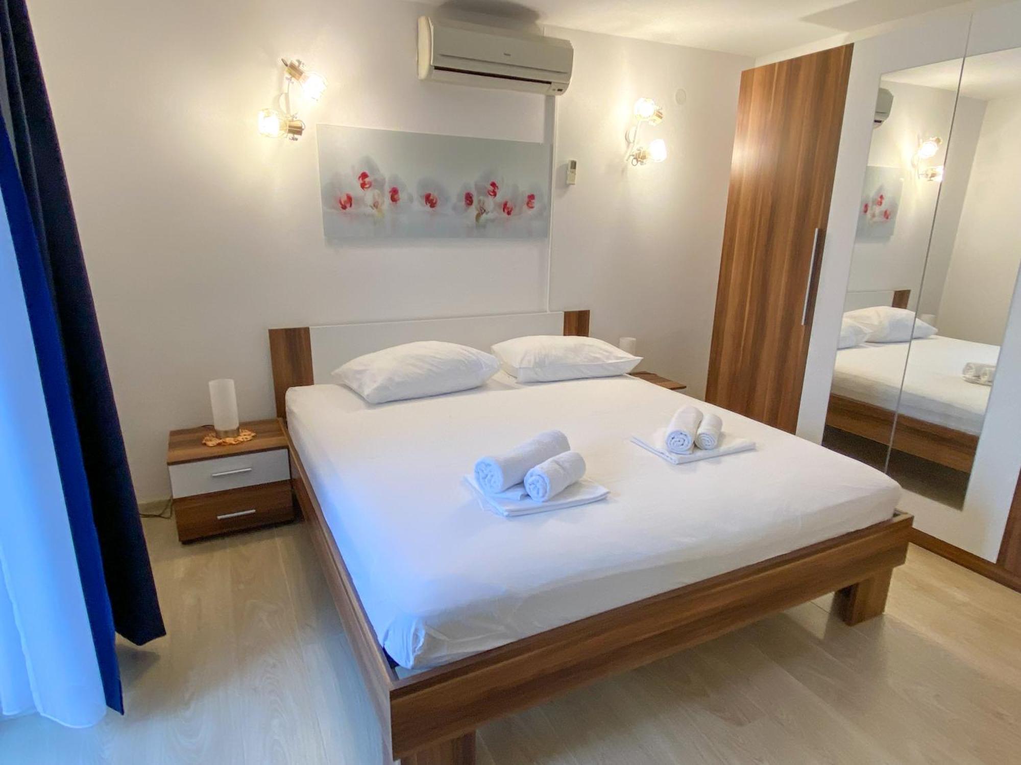 Apartmani Nede Trogir Luaran gambar